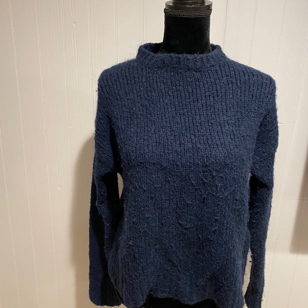 Blue sweater - Picture 2 of 2